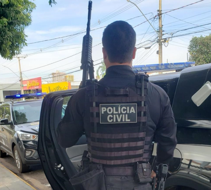 Dois homens s�o presos em flagrante por furto qualificado e falsa identidade em Guiratinga