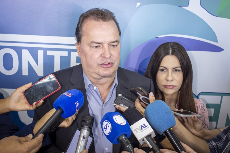 Presidente da Assembleia participa de encontro que discute gest�o p�blica em MT