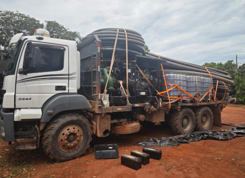 Pol�cia Civil intercepta carregamento de combust�vel destinado a garimpo ilegal em MT