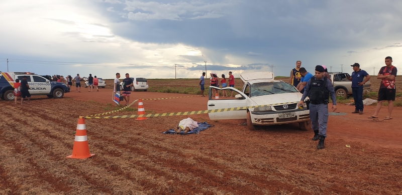 Mulher morre ap�s ve�culo capotar em Juscimeira 