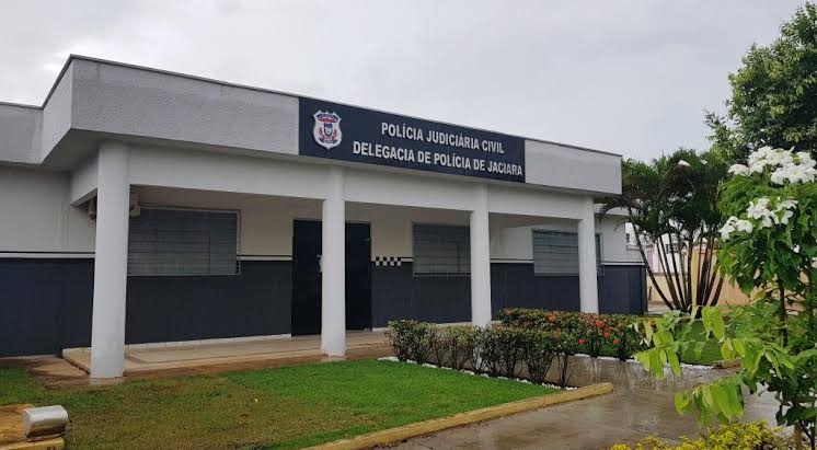 Filho defende m�e de padrasto embriagado e acaba detido em Jaciara