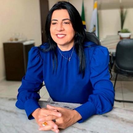 Ju�za anula aumento salarial de prefeita, vice e vereadores aprovado em 26 segundos