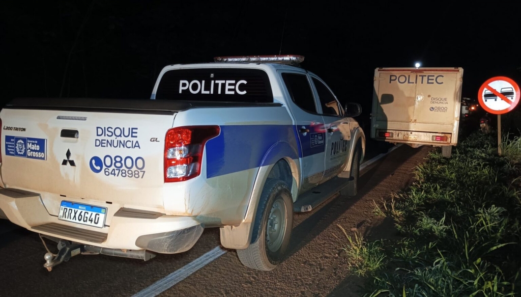 Motociclista morre ap�s ser atingido por carreta 