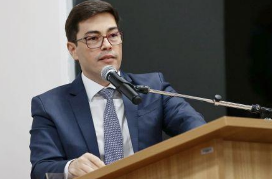 Governador Mauro Mendes nomeia Deosdete Cruz Junior como novo desembargador do TJMT