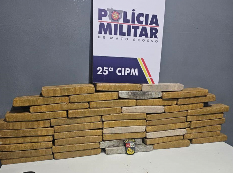 PM apreende 45 tabletes de maconha escondidos em carga de carne em V�rzea Grande