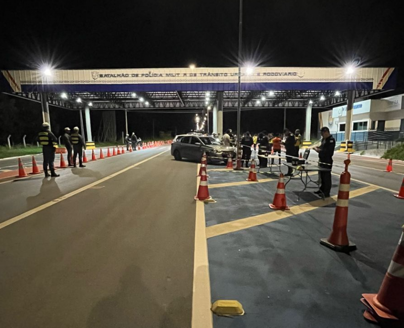 Cinco motoristas embriagados s�o presos durante Opera��o Lei Seca em Cuiab�