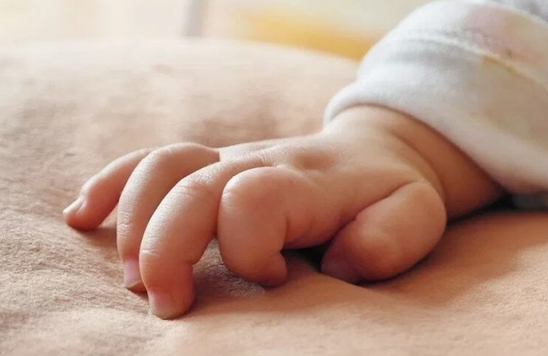 Beb de 8 meses morre aps engasgar com leite materno em Diamantino