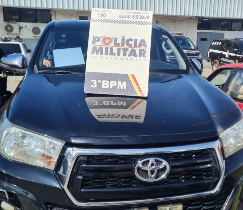Pol�cia recupera caminhonete roubada e prende duas mulheres em Cuiab�