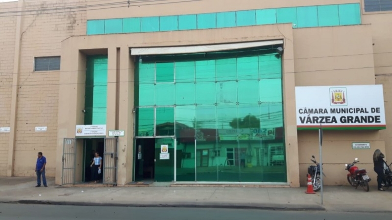 Crimes eleitorais: PF faz buscas na C�mara e casa de vereadores de V�rzea Grande