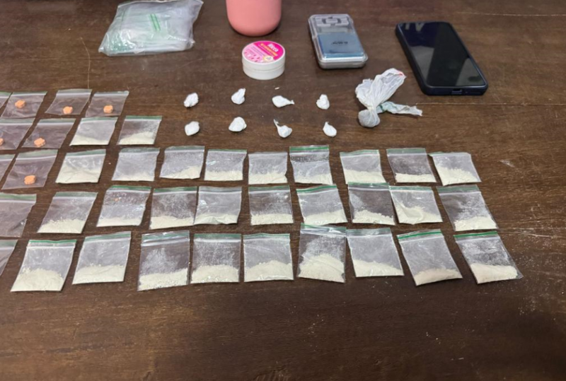 Mulher � presa com coca�na e ecstasy em Rondon�polis