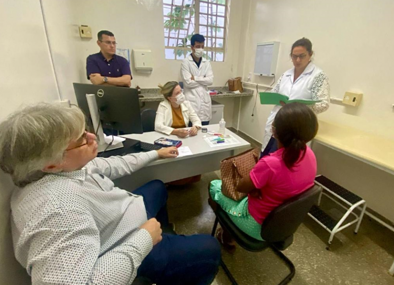 Mdicos da especializao em hansenologia atendem 100 pacientes durante capacitao no Cermac