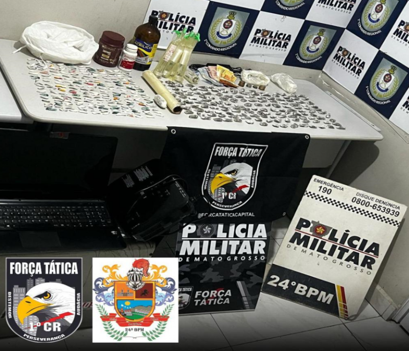 For�a T�tica prende dupla com 370 por��es de drogas e produtos furtados em Cuiab�