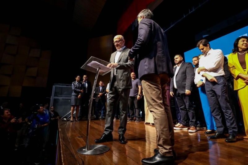Vice-governador anuncia R$ 40 milhes para construo de creches e assina editais para alfabetizao em MT