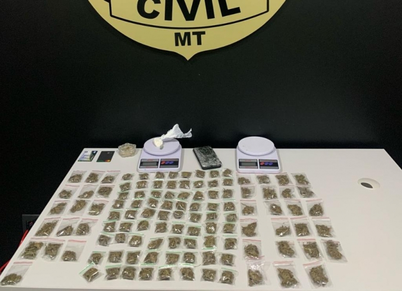 Jovem � presa e adolescente � apreendido por envolvimento com com�rcio de drogas em Ju�na