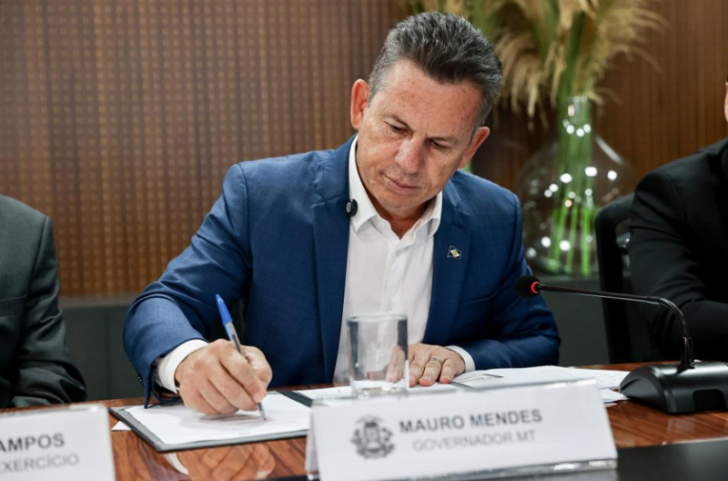 Governo de MT assina decreto que estabelece per�odo proibitivo de uso do fogo