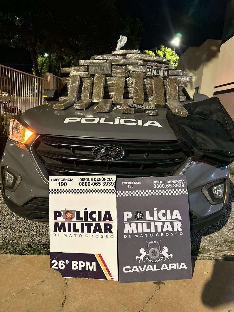 Cavalaria da PM prende faccionada por trfico e apreende 48 tabletes de maconha