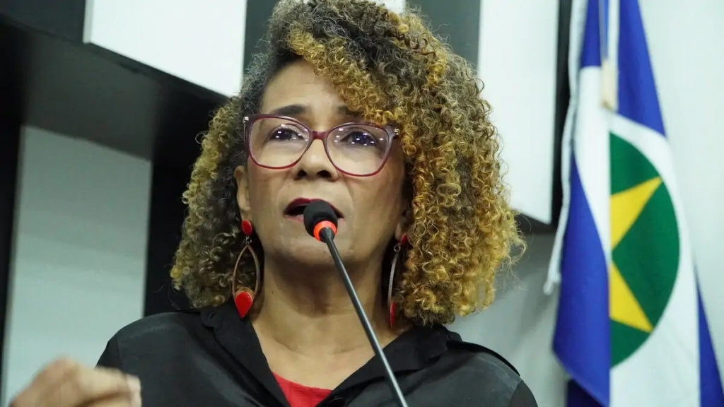 Cmara vota pela cassao de Edna Sampaio