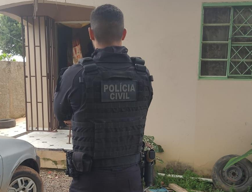 Pol�cia Civil cumpre mandados em pontos alvos de investiga��o de tr�fico em Mirassol d'Oeste