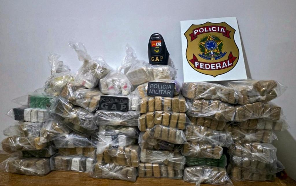 Pol�cias Militar e Federal apreendem 233 quilos de drogas durante a��o conjunta em General Carneiro