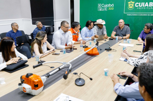 Prefeitura de Cuiab realiza mutiro de limpeza em 50 bairros no aniversrio de 306 anos da capital