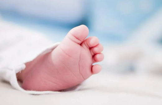 Beb� de tr�s meses morre horas ap�s cair de rede em Sorriso