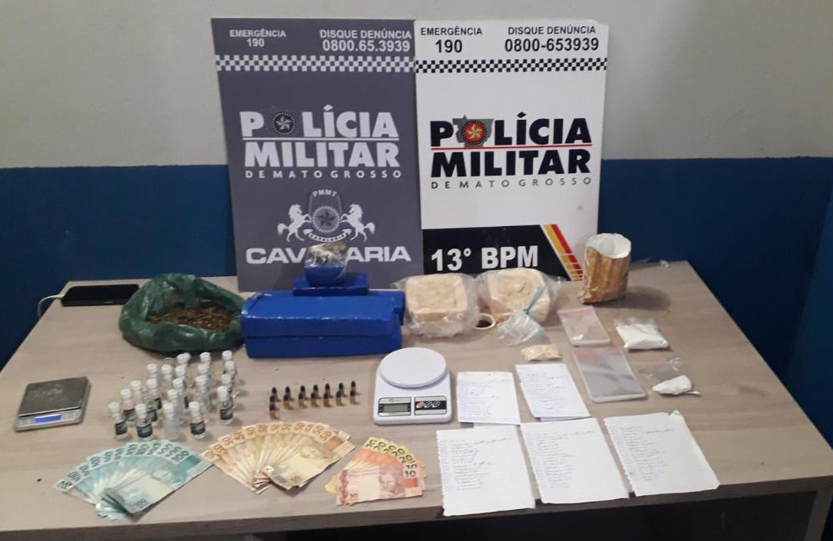 PM apreende mais de cinco quilos de drogas e prende irm�os faccionados em Lucas do Rio Verde