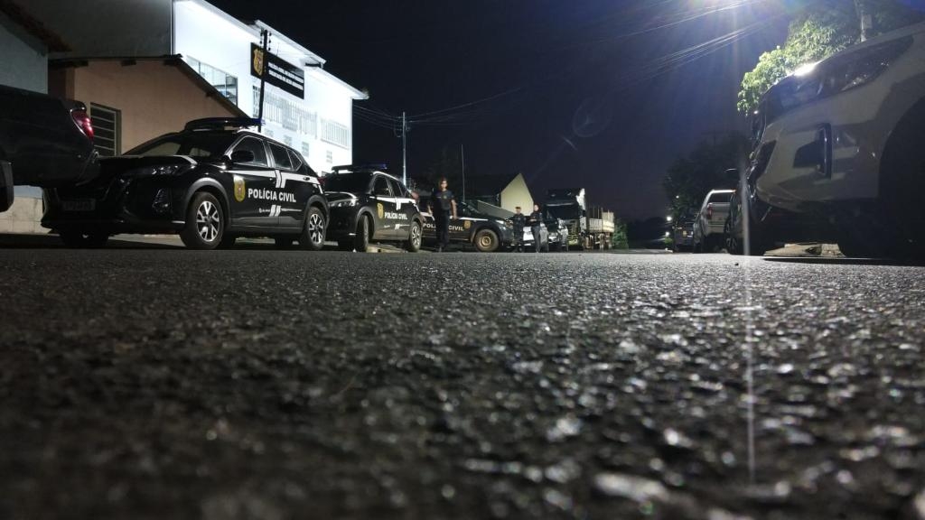 Pol�cia Civil cumpre 16 ordens judiciais contra faccionados em Alto Araguaia