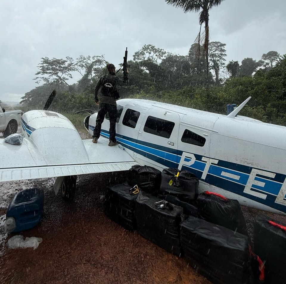 For�as de seguran�a de MT apreendem cerca de 500 quilos de cloridrato de coca�na e causam preju�zo de R$ 12,5 milh�es �s fac��es