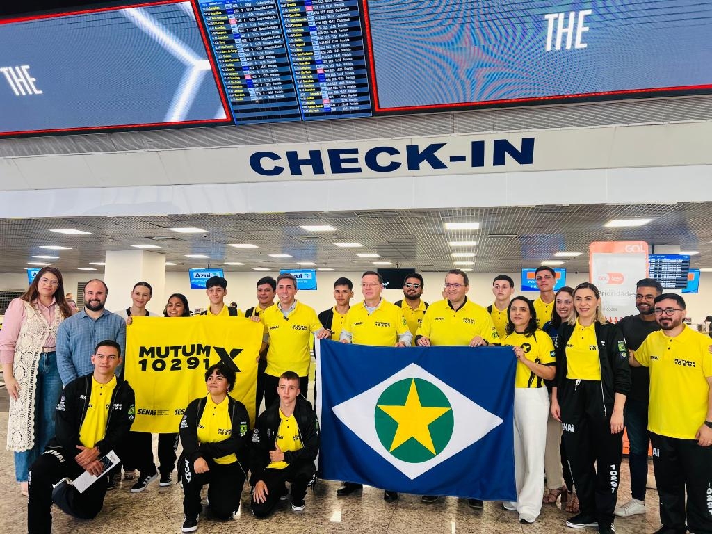 Alunos da Rede Estadual de Nova Mutum embarcam para competio mundial de robtica em Houston