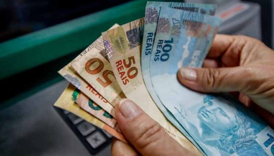 Sal�rio m�nimo deve ser de R$ 1.630 em 2026, segundo proposta or�ament�ria