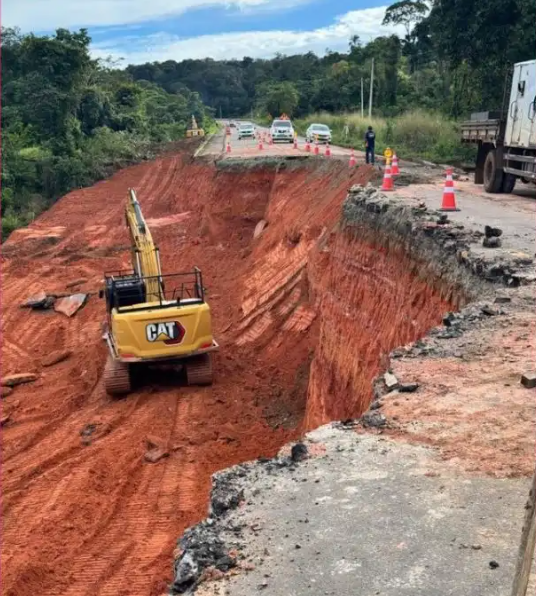 BR-174 permanece interditada em Comodoro ap�s deslizamento de terra