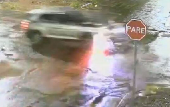 Motociclista morre ap�s invadir preferencial e colidir com carro em V�rzea Grande