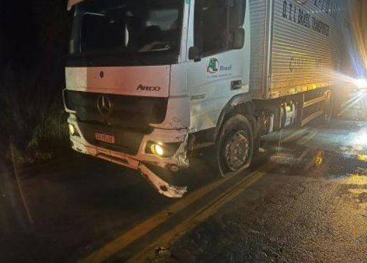 Acidente com 4 ve�culos deixa 3 feridos na Estrada da Guia em Cuiab�