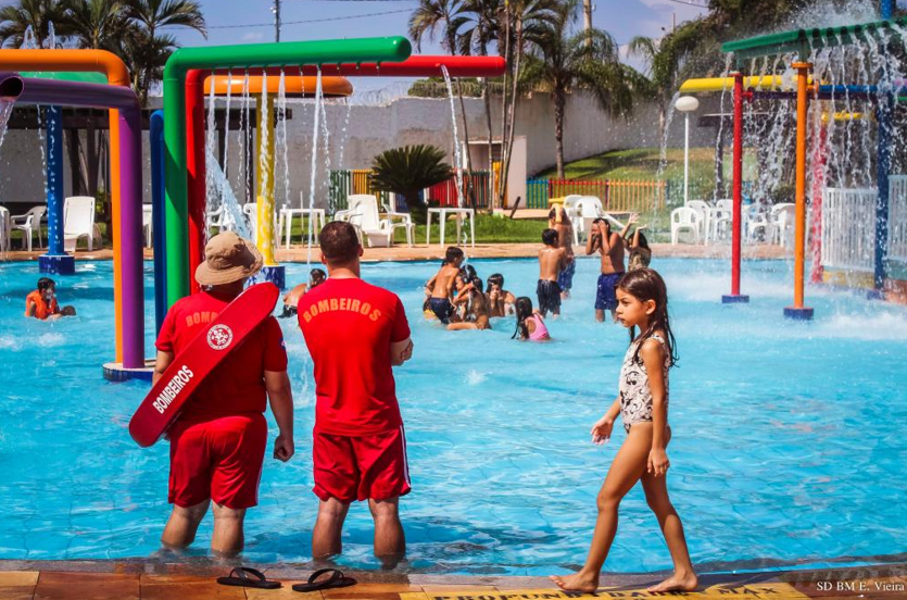 Corpo de Bombeiros lista a��es para prevenir e agir em casos de afogamento