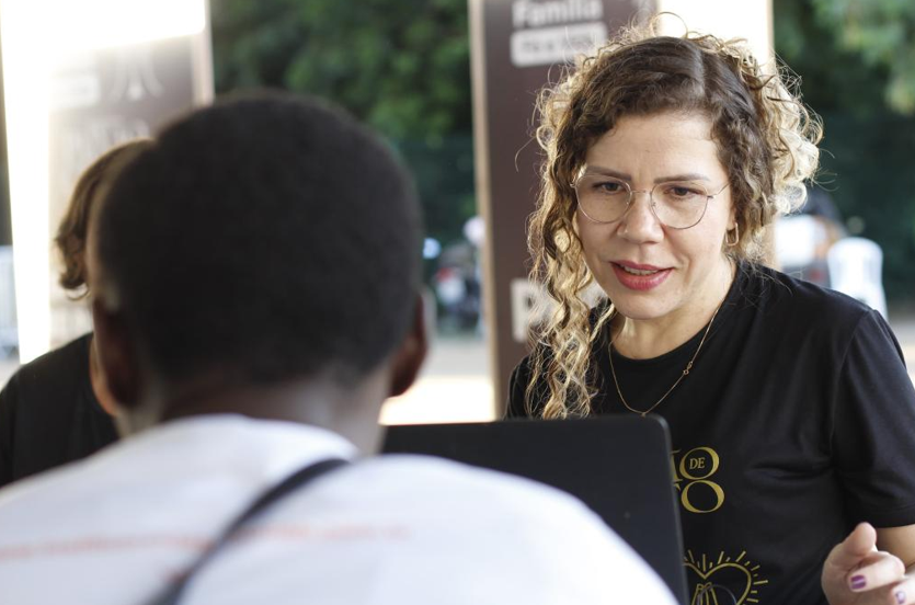 Procon orienta popula��o sobre direitos do consumidor no Mutir�o da Cidadania