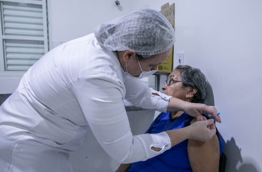 Cobertura vacinal contra a gripe atinge apenas 7% do pblico-alvo em Cuiab