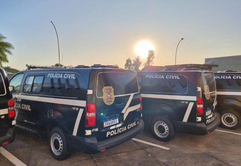 Pol�cia Civil cumpre mandados de investiga��o que apura desvio de armas de fogo na Delegacia de Guarant� do Norte