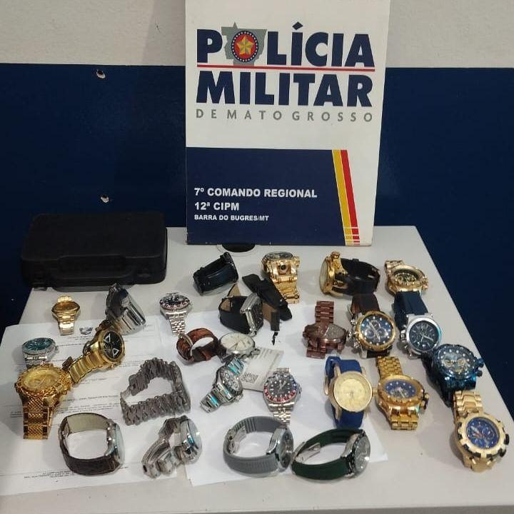 Pol�cia Militar recupera 30 rel�gios avaliados em R$ 80 mil furtados de resid�ncia de Barra do Bugres