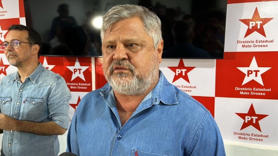 Stopa diz que n�o houve press�o para desistir de pr�-candidatura e que decis�o foi �quest�o pessoal�