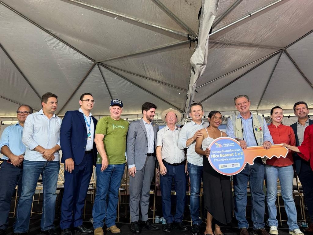 Governos do Estado, Federal e Prefeitura entregam 576 apartamentos do Residencial Nico Baracat em Sinop
