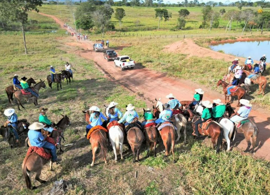 Projeto viabilizado por edital da Secel homenageia os tropeiros da regi�o de Poxor�u