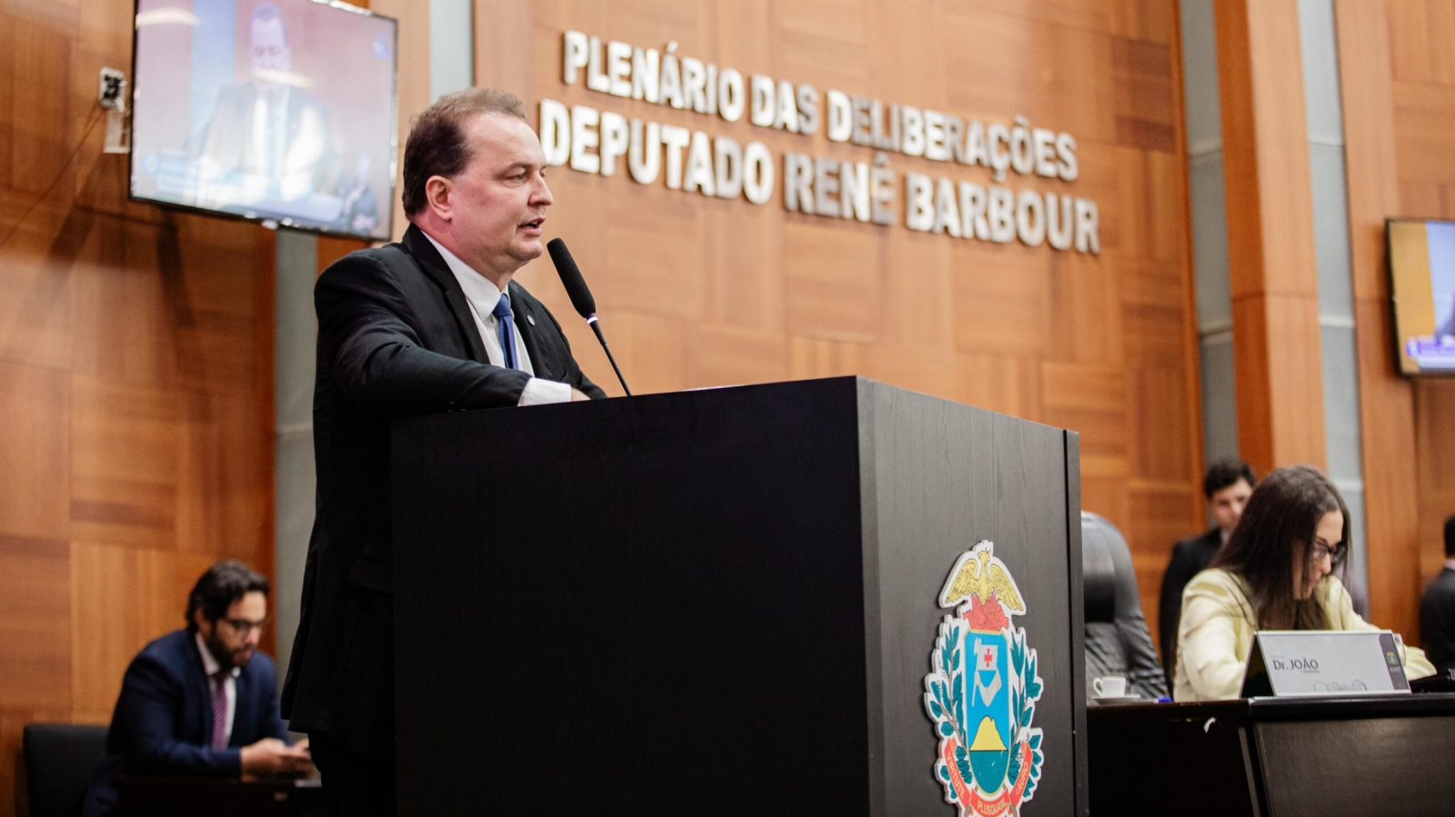 Max Russi cobra Nova Rota do Oeste e governo do Estado por obras inacabadas e ausncia de rea de escape na BR-163/364