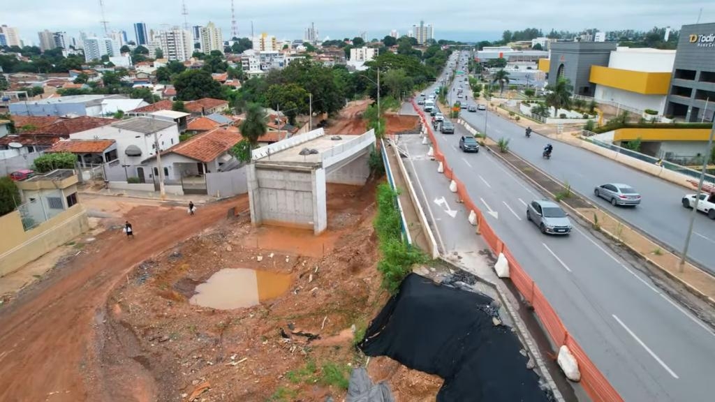 Tr�nsito ser� interrompido por um dia para implanta��o de pista extra na Miguel Sutil