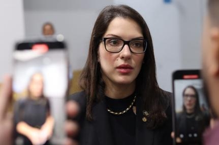 PL prev� demiss�o de feminicidas e agressores de mulheres em MT