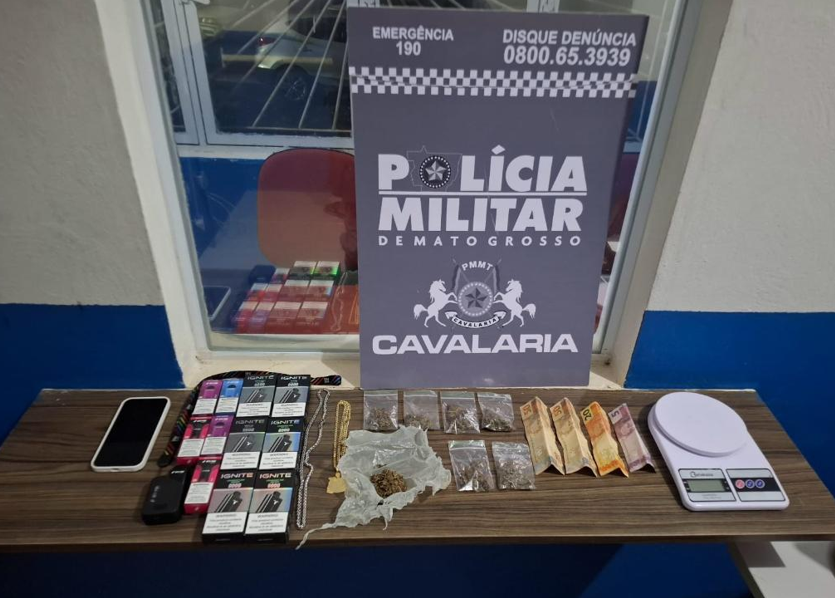 Homem � preso com por��es de maconha e cigarros eletr�nicos em Lucas do Rio Verde