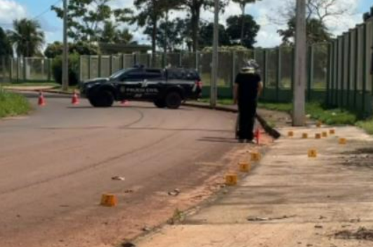 Adolescente de 16 anos morre ap�s perder controle de moto e bater contra poste em Ju�na