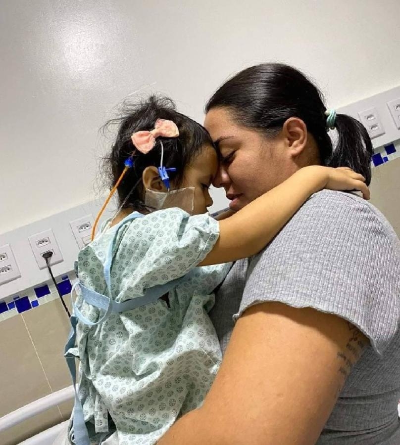 Desespero e Esperan�a: M�e clama por tratamento para filha com doen�a rara