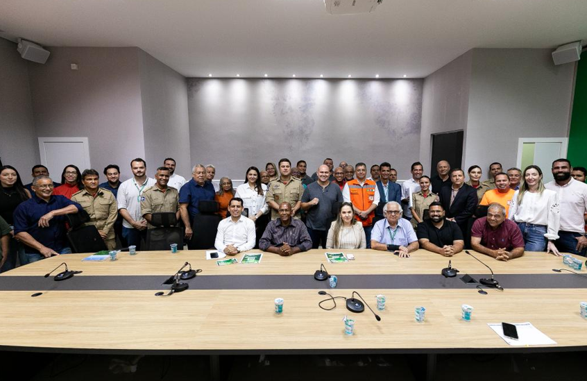 Corpo de Bombeiros e Prefeitura de Cuiab� assinam projeto para reduzir inc�ndios em �rea urbana