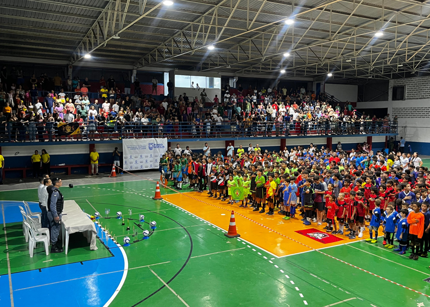 Competi��o re�ne crian�as de projetos sociais em iniciativa in�dita em Rondon�polis