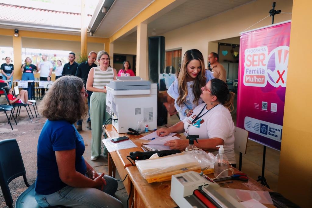 Primeira-dama destaca trabalho prestado por assistentes sociais em Mato Grosso